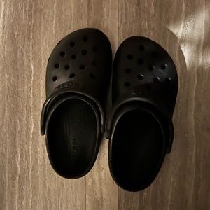 Kids crocs size 13 black